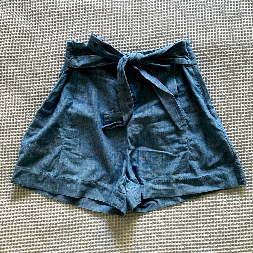 Chambray tie-waist shorts
